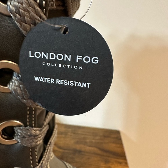 London Fog Women’s Melton 2 Black/Gray Snowboot NWT Sizes 7&8 available - Picture 10 of 11